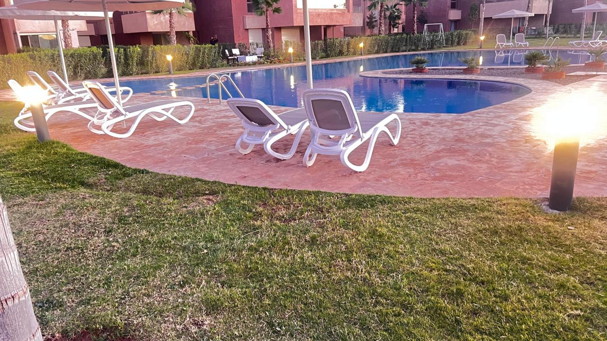 Appartement De Luxe Avec Jardin Vue Sur La Piscine Golf Securise 24H Sur 24 A 5 Minutes De L Aeroport Marrakesh Exterior foto